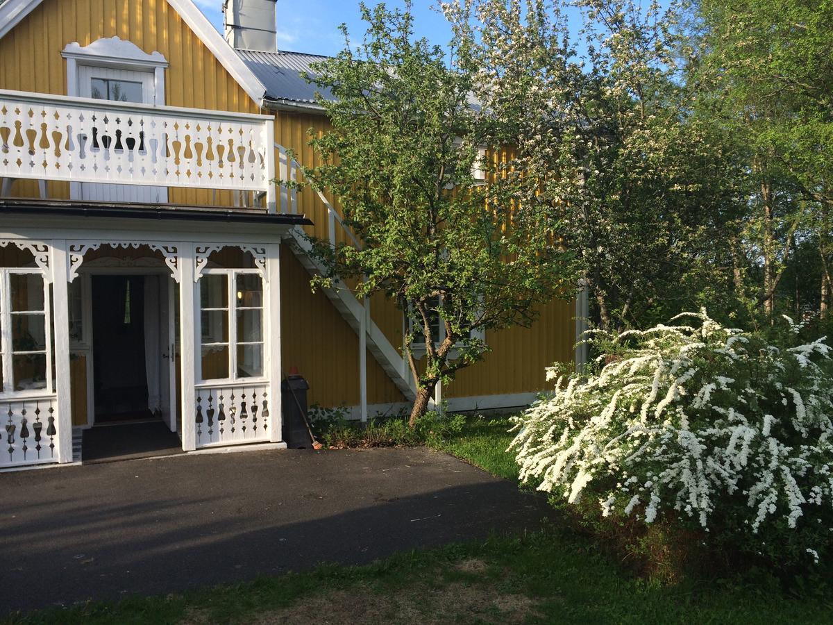 Vardshuset Idyllen Barang Eksteriør bilde